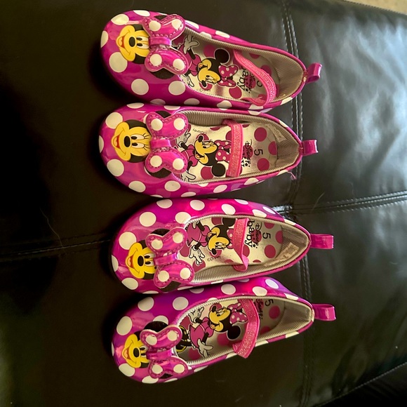 Disney Other - Size 5 Minnie Mouse Maryjane shoes